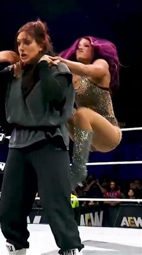 #mercedesmone jumps #KrisStatlander! #AEWDynamite