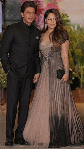 Shah Rukh Khan 💍 Gauri Khan Couple Party Outfit | #fashion #outfit #marriage #couple