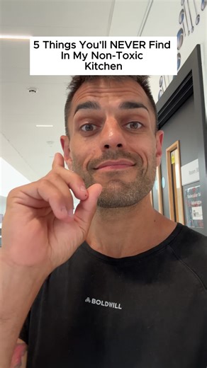 5 Things You’ll NEVER Find In My Non-Toxic Kitchen 🚫🧼 ㅤ If you’re trying to clean up your home, the kitchen is the best place to start. ㅤ #nontoxiclifestyle #selfcare #toxinawareness|