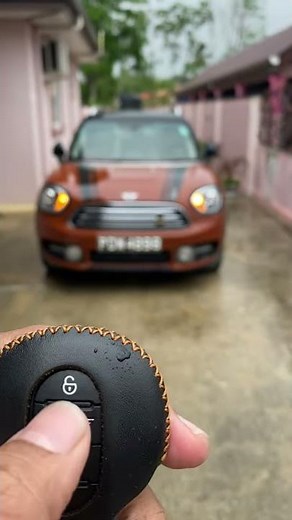 Power Fold Wing Mirrors-MINI Cooper Countryman F60.