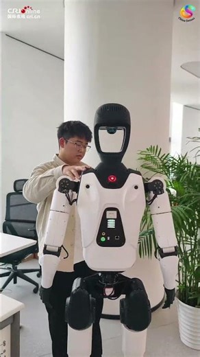 Meet the Gen Z Engineer giving Robots "Brains."