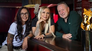 Lena Nitro: Sie ist Porno-Star – und ihre Eltern haben einen Swingerclub