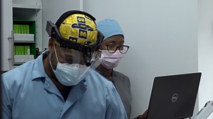 DC oral surgeon is the first in the country to use FDA-approved dental robot