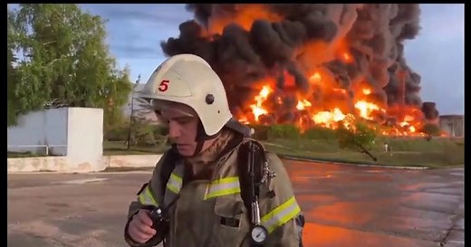 Declarado un incendio en Sebastopol por el impacto de un dron ucraniano contra depósitos de combustible