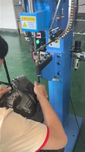 🔥🔥How to Make a Carbon Fiber Helmet: Step-by-Step Factory Process Revealed! 🔧🏍️ #helmet #motorcycle