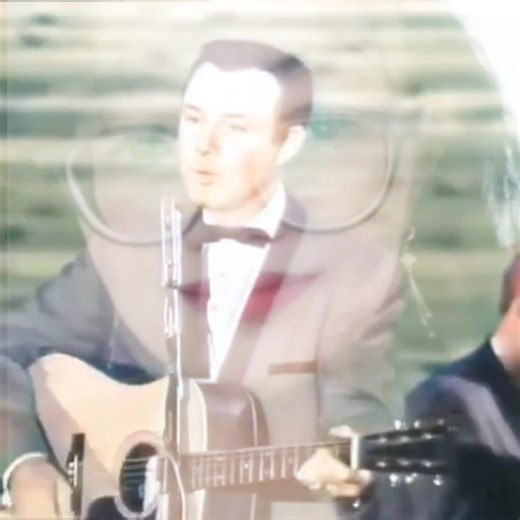 #BlueCanadianRockies Jim Reeves #Follower #Everyone #HappyMonday | Lusi Manik