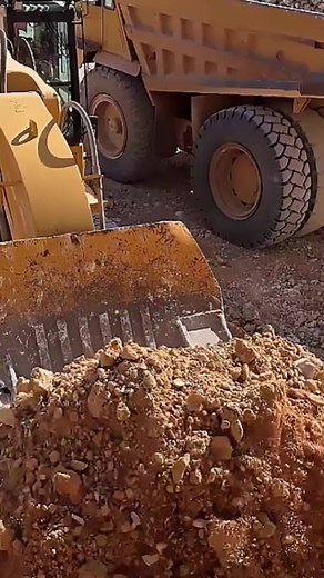 Cat 5090B Face Shovel Performance and Features