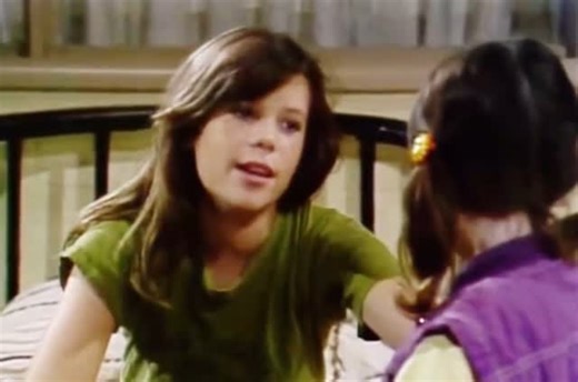 80s Deennice on Instagram: "Check out Robyn Lively on Punky Brewster in 1984. This was five years before she starred in the movie ‘Teen Witch’. . . . #80s #genx #punkybrewster #robynlively #ilovethe80s #childhood #memories #favoriteshows"