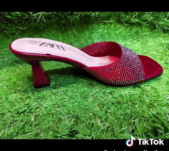 Quality heels and ckassy