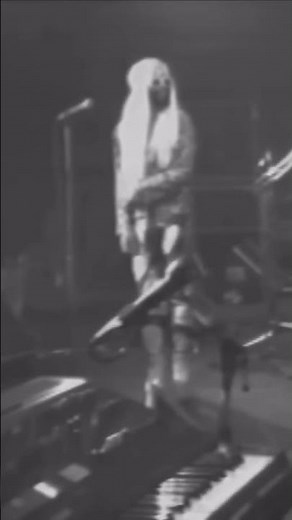 George Clinton & the Parliament funkadelic performing (red hot Mama) good music Good vibration
