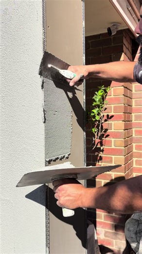 Exploring the Rendering Process in Melbourne