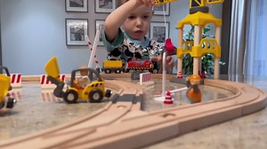 Train Set, 68 PCS Wooden Train Set for Kids, Train Toys for Toddlers, Construction Toys Train with Train Tracks for Kids 2 3 4 5 Years Old, Great Gift for Boys Girls - Compatible with Other Brands