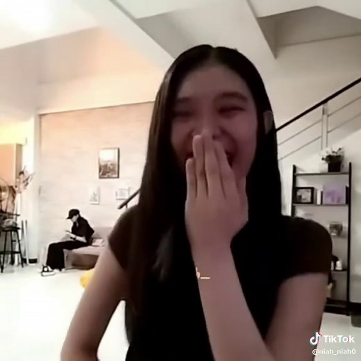 Throwback Kumu Live: Stacey × Aiah × Gwen bini tricycle moment