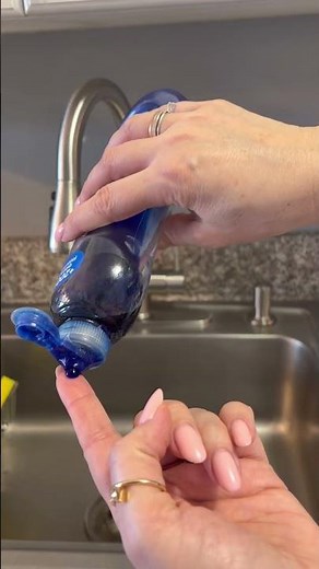 Here’s How to Clean Your Sunglasses or Glasses the Right Way #Sunglasses #SimpleTips