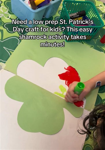 Looking for a low prep mess free shamrock craft for your little one? This easy St. Patrick's Day activity is perfect for kids! With just construction paper, scissors, and shamrock tracer your child can trace cut and assemble their very own shamrock in minutes. It's fun quick and boosts fine motor skills making it a perfect craft for preschoolers, toddlers, or a classroom activity! Materials You'll Need • Green construction paper (or any colour you like ) • shamrock tracer • scissors • Pencil for