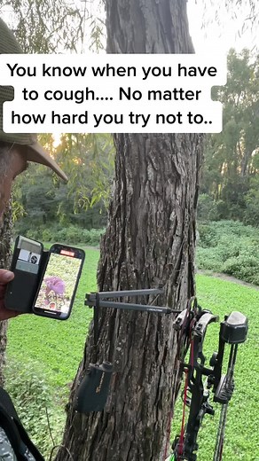 DO NOT COUGH! #bowhunting #deer#outdoors#wildlife