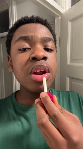 Stop the Trash This Year: A London TikTok Dance