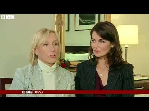 Tennis star Martina Navratilova marries partner Julia