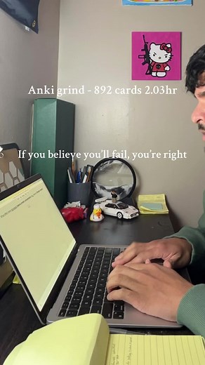 look who’s on tiktok instead of studying #studytok #focus #discipline #studywithme #lockin