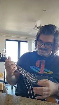 Day 4 of learning Moonshiner by Bob Dylan#mandolin