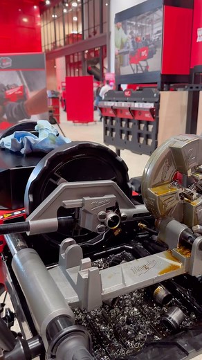 15K views · 282 reactions | MX Fuel Threader #milwaukeepipeline | mechanical-hub.com | Facebook