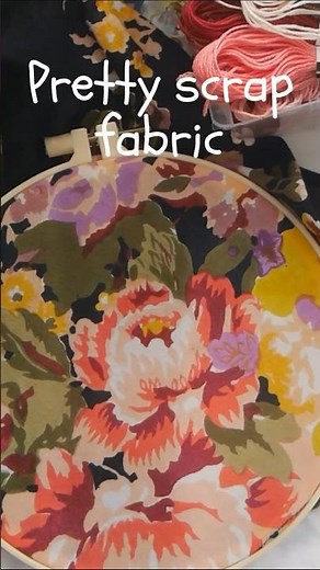 Easy Floral Brooch (Scrap Fabric: Beginner Embroidery Tutorial)