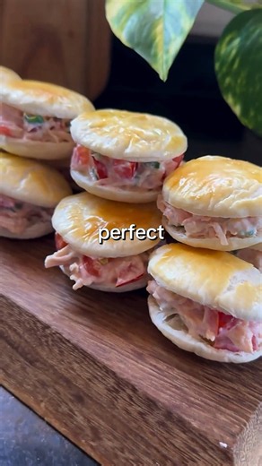 These Mini Chicken Burgers Are PERFECT for Parties 🍔