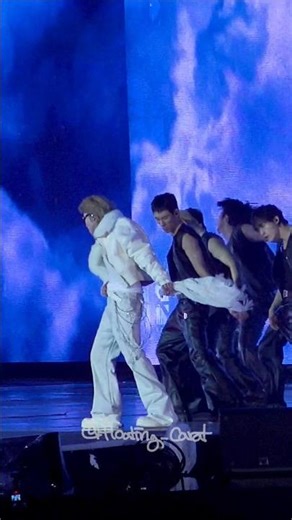 정말인지 디8감성의 총화라 할 260405 #Skyfall #세븐틴 #SEVENTEEN #디에잇 #THE8 #徐明浩 #명호