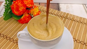 3.9M views · 66K reactions | O que muda é o jeito de fazer! É só café, açúcar e água e tenha todo dia em casa o café da cafeteria mais famosa da cidade. | Família boa de Boca | Facebook