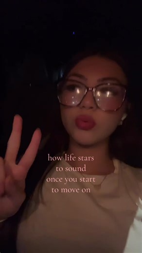 🥳