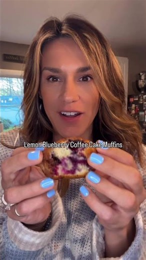 LEMON BLUEBERRY COFFEE CAKE MUFFINS = chefs kiss #cozykitchen