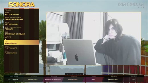 It’s so funny how everyone has laptops or are just saying “I love/I wanna fuck my computer”AND HERE COMES PORTER ROBINSON WITH HIS WHOLEASS PC TOWER UNDER HIS DESK