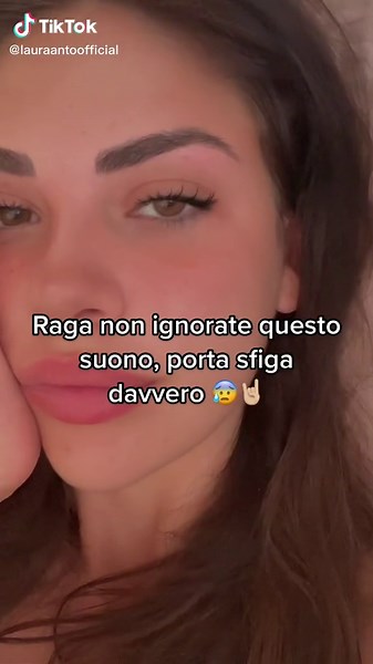 Video di Laura Antonelli (@lauraantoofficial) con suono originale - 🌟