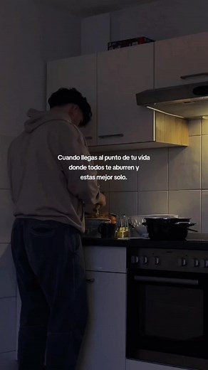 Zambrano (@anderzamt) - Mejor Solo Que Mal Acompañado: Reflexiones sobre la Soledad