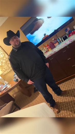 I want to wish my bubba/fiancè the happiest birthday!! 🎈 i love you so much and i hope you have had the best birthday weekend 💋🥳@Anthony Mercado