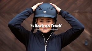 Meet the Trauma Void Lynx Riding Helmet! ✨ Optimal fit, advanced safety. The Trauma Void Lynx Smooth Top Helmet is equipped with MIPS and features an adjustable dial-fit system to provide the ultimate protection and comfort. This helmet has a universal design that fits most head shapes and dual ventilation to keep you cool. The removable inner lining with Coolmax® technology wicks away moisture and further increases comfort. The Lynx Helmet is also available in a micromocca finish and a skull ca