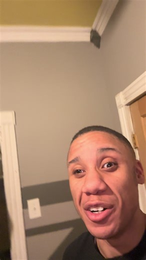 Yan (@ayanna.ife)’s video of strut zeddy rap