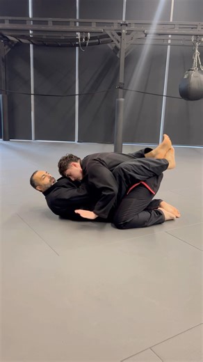 Finish the fight in seconds Collar choke that works every time