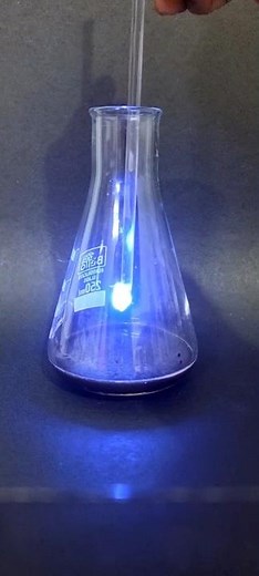 burning of sulfur in pure oxygen #chemistry #experiment #fire