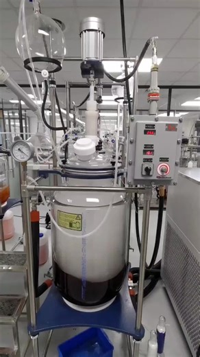 Glass Reactor Advantages 🔬 Visible reaction process High & low temperature resistance Easy to clean High cost performance The price is so low you might doubt it. We don’t just sell equipment. We provide reactor solutions. Product Page https://equilrxnlab.com/product-category/reactor/jacketed-glass-reactor/ Contact https://wa.me/8617324813510 #glassreactor #labreactor #chemicalreactor #chemistrylab #laboratoryequipment