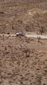 🤯 Rare striped racing truck spotted in the NV desert | Heat Wave Visual