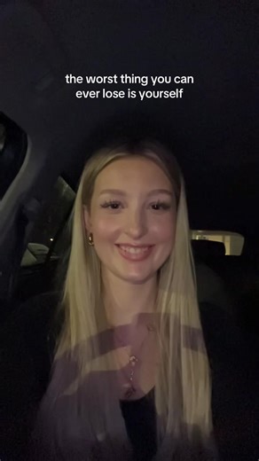 zoe (@zoe.svz)’s videos with original sound - Leno Cainelli