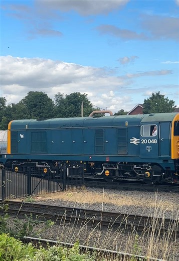BR Class 20 20048 Arrives at Kidderminster Station