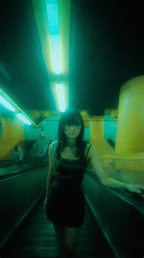 Sean on Instagram: "Fallen Angels was originally conceived as part of Chungking Express, but Wong Kar-wai split the project when the material became darker and more abstract, allowing it to stand on its own as a more nocturnal, melancholic companion piece. Shot almost entirely at night, the film uses extreme wide-angle lenses and Christopher Doyle’s jittery, step-printed cinematography to distort space, exaggerate motion, and reflect the characters’ emotional dislocation within Hong Kong’s neon-