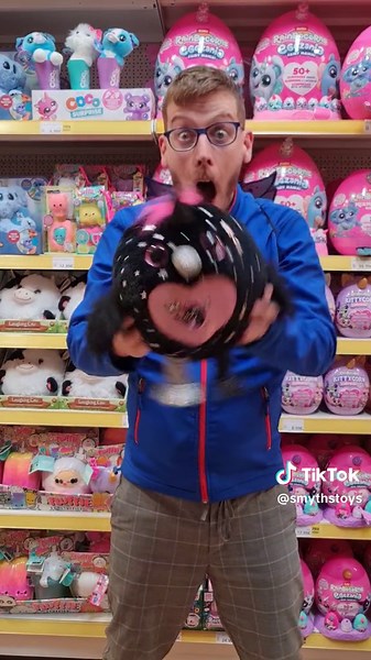 Unleash the Magic with Rainbocorns Monstercorn Surprise Egg!