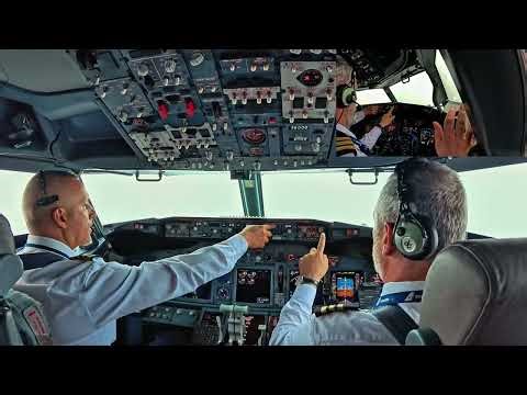 WHAT DOES A PILOT SEES DURING TAKE OFF AND LANDING IN STORM?? Boeing 737 800 Cockpit View