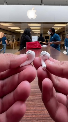 AirPods Pro Rubber Tip replacement. #airpodspro #airpodsprotricks #applerepair #squareone #techtips #techjockeyhd #shujaatjaved #applehacks