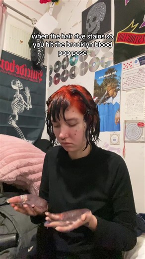 Brooklyn Blood Pop Hair Dye Tutorial