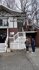 🏔️ Escape to Cozy Comfort at Grafton Lodge! 🏡✨ Nestled in the heart of the Lake Lure mountains, Grafton Lodge is the perfect getaway for those seeking a warm, homey stay with the best location! 🌲🔥 🏡 Small & Private – Just 5 rooms with private entrances, comfy queen and king options, and even a handicap-accessible room. 🍳 Start Your Day Right – Enjoy a full American breakfast each morning before exploring. 🔥 Relax in Comfort – Unwind on private & shared balconies or cozy up by the outdoor 