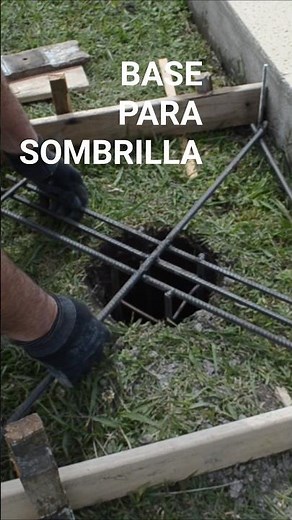 Umbrella base, 3 meters in diameter.